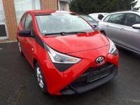 Gebraucht Toyota Aygo 72 PS (52 kW) 2018 Rot Kleinwagen