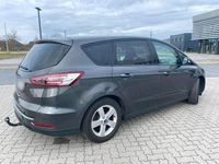 Gebraucht Ford S-MAX Titanium 150 PS (110 kW) 2016 Grau Van / Kleinbus