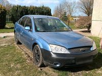 Gebraucht Ford Mondeo 150 PS (110 kW) 2002 Blau Limousine