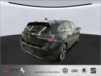 Gebraucht Opel Astra Elegance 131 PS (96 kW) 2023 Karbon schwarz metallic Kleinwagen