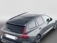 Gebraucht Volvo V60 Plus 197 PS (144 kW) 2025 Grün Kombi