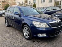 Gebraucht Skoda Octavia Ambiente 122 PS (89 kW) 2009 Blau Kombi