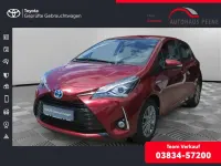Gebraucht Toyota Yaris Comfort 101 PS (74 kW) 2017 Tokiorot perleffekt Kleinwagen