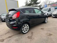 Gebraucht Ford Fiesta Titanium 101 PS (74 kW) 2015 Schwarz Limousine