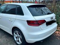 Gebraucht Audi A3 105 PS (77 kW) 2013 Weiß Kleinwagen