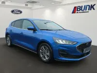 Gebraucht Ford Focus Titanium 125 PS (91 kW) 2024 Desert island blue m Limousine