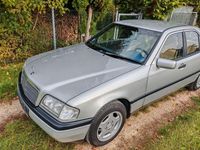 Gebraucht Mercedes C180 122 PS (89 kW) 1997 Silber Limousine