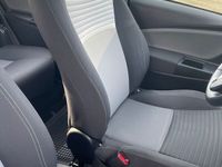 gebraucht Toyota Yaris 1,0-l-VVT-i Comfort Comfort