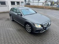 Gebraucht Mercedes E220 All-Terrain 195 PS (143 kW) 2019 Grau Kombi