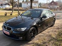 Gebraucht BMW 320 Comfort Edition 170 PS (125 kW) 2008 Schwarz Coupé