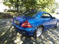 Usata Mercedes SLK200 163 CV (119 kW) 2000 Blu Cabrio