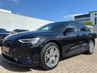 Gebraucht Audi e-tron S-Line 300 kW (408 PS) 2023 Mythosschwarz metallic SUV
