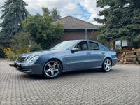 Gebraucht Mercedes E240 177 PS (130 kW) 2004 Blau Limousine