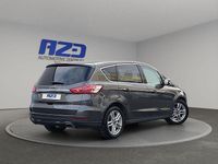 Gebraucht Ford S-MAX Titanium 179 PS (131 kW) 2017 Grau Van / Kleinbus