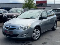 Gebraucht Opel Astra Edition 116 PS (85 kW) 2011 Grau Kombi