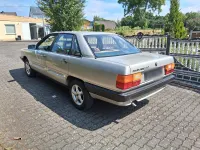 Gebraucht Audi 100 Basis 90 PS (66 kW) 1985 Grau Limousine