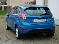 Gebraucht Ford Fiesta 82 PS (60 kW) 2014 Blau Kleinwagen