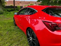 Gebraucht Opel Astra GTC 179 PS (131 kW) 2011 Rot Coupé