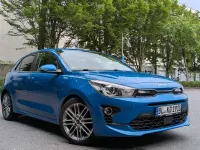 Gebraucht Kia Rio Platinum 120 PS (88 kW) 2023 Blau Limousine