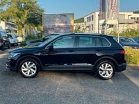 Gebraucht VW Tiguan Move 122 PS (89 kW) 2023 Schwarz SUV