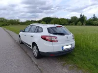 Używany Renault Mégane 101 KM (74 kW) 2012 Biały Sedan/Limuzyna