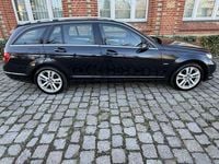Gebraucht Mercedes C180 156 PS (114 kW) 2011 Schwarz Kombi
