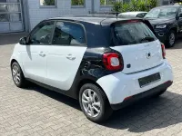Gebraucht Smart ForFour Electric Drive 60 kW (82 PS) 2018 Weiß Limousine