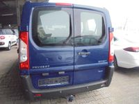 Gebraucht Peugeot TePee Tendance 120 PS (88 kW) 2011 Blau Van / Kleinbus