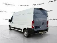 Gebraucht Peugeot Boxer 165 PS (121 kW) 2022 Lackierung weiss icy/deckende lackierung Van