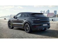 Gebraucht Porsche Cayenne 641 PS (471 kW) 2022 Tiefschwarzmetallic (metallic) SUV