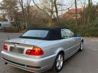 Gebraucht BMW 318 Cabriolet 143 PS (105 kW) 2004 Silber Cabrio