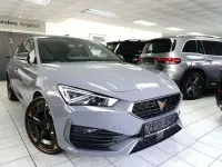 Używany Cupra Leon VZ 300 KM (220 kW) 2024 Szary Sedan/Limuzyna
