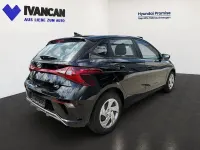 Gebraucht Hyundai i20 Select 101 PS (74 kW) 2025 Schwarz Kleinwagen