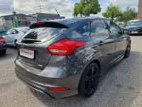 Używany Ford Focus ST-Line 140 KM (102 kW) 2017 Szary Sedan/Limuzyna