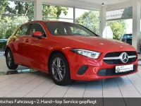 Gebraucht Mercedes A180 116 PS (85 kW) 2019 Rot Limousine