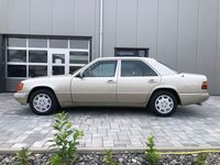 Gebraucht Mercedes E300 179 PS (131 kW) 1986 Grau Limousine