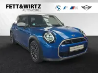 Gebraucht Mini Cooper 114 kW (156 PS) 2025 Icy sunshine blue Kleinwagen