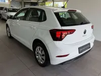 Gebraucht VW Polo IQ Drive 95 PS (69 kW) 2022 Weiß Kleinwagen