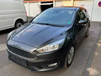 Gebraucht Ford Focus 101 PS (74 kW) 2016 Grau Kombi