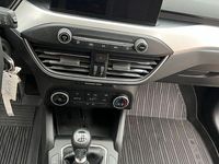 Gebraucht Ford Focus 120 PS (88 kW) 2022 Schwarz Limousine