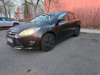 Gebraucht Ford Focus 125 PS (91 kW) 2014 Schwarz Kombi