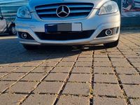 Gebraucht Mercedes B180 109 PS (80 kW) 2009 Silber Van / Kleinbus