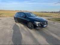Usado Mercedes E220 194 CV (142 kW) 2021 Negro Familiar