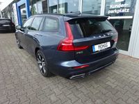 gebraucht Volvo V60 Recharge R Design T6 AWD - Navi, Kamera, PDC