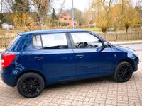 Gebraucht Skoda Fabia 60 PS (44 kW) 2011 Blau Kleinwagen