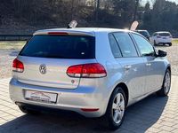 Gebraucht VW Golf VII Style 105 PS (77 kW) 2012 Silber Limousine