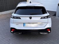 Gebraucht Peugeot 308 Allure 131 PS (96 kW) 2024 Weiß Kombi