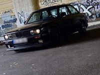Gebraucht BMW 318 Performance 113 PS (83 kW) 1989 Schwarz Coupé