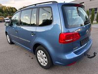 Gebraucht VW Touran Trendline 105 PS (77 kW) 2012 Acapulcoblau Van / Kleinbus
