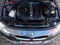 Gebraucht BMW 330 Advantage 258 PS (189 kW) 2015 Grau Kombi